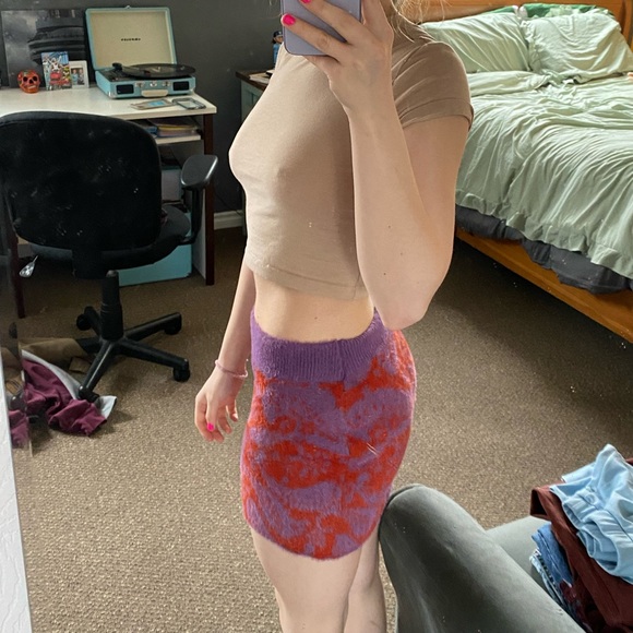 never worn fuzzy urban outfitters skirt❤️💜 - Picture 3 of 3